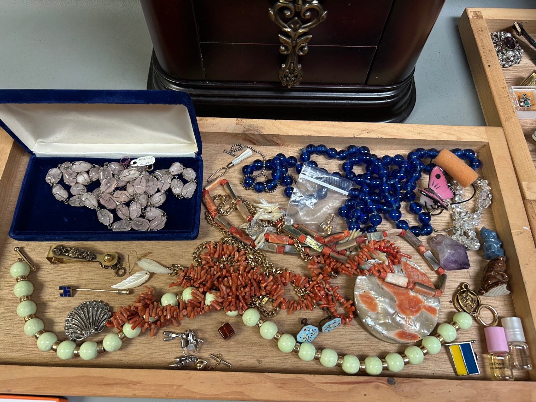 Costume Jewelry  - image 7 of 8