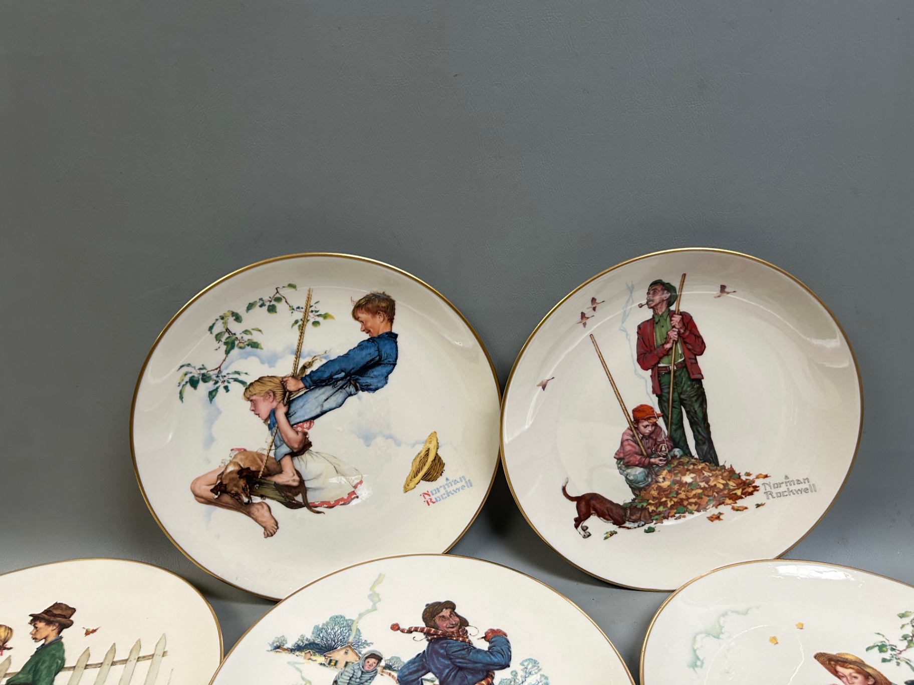 Gorham Dinner Plates for Norman Rockwell  - image 3 of 4