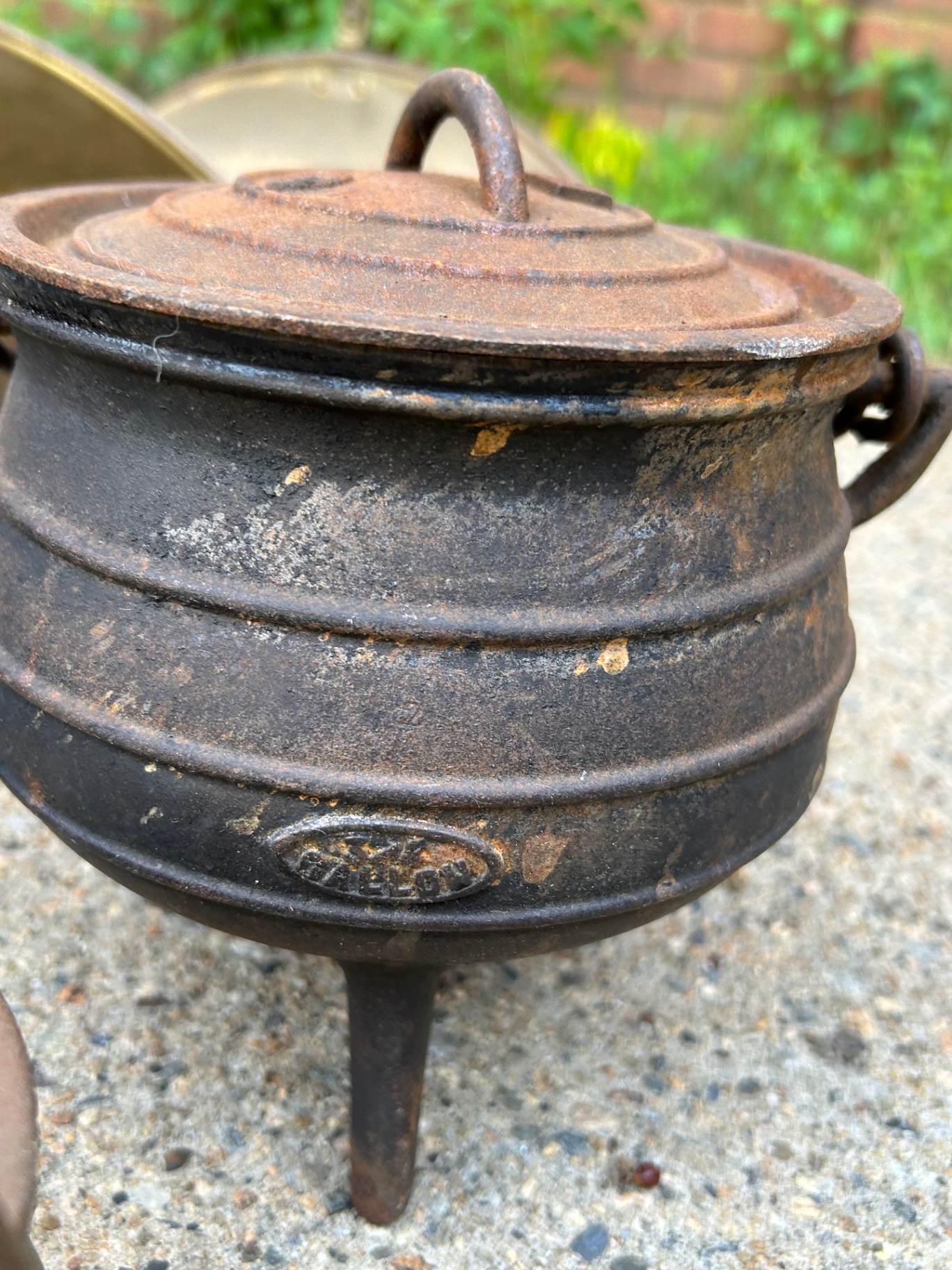 Antique Cast Iron Cauldrons  - image 5 of 6
