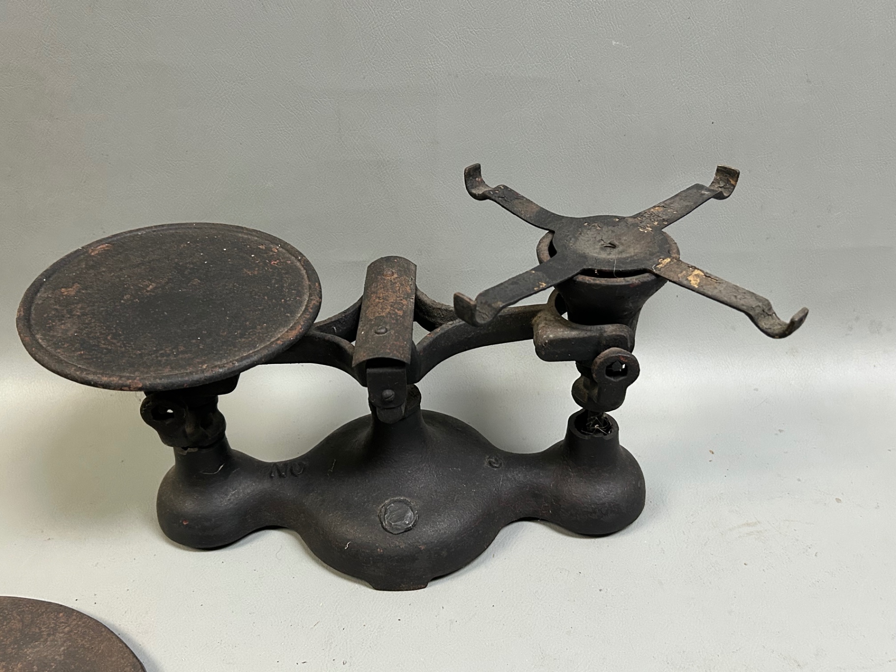 Antique French Force Kilo Cast Iron Balance Scale  - image 7 of 7