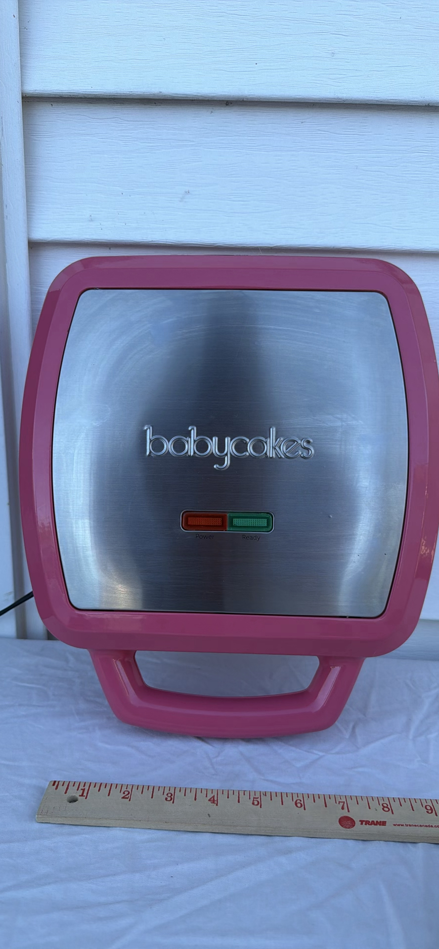 Babycakes Four-Well Electric Press Appliance - image 1 of 5