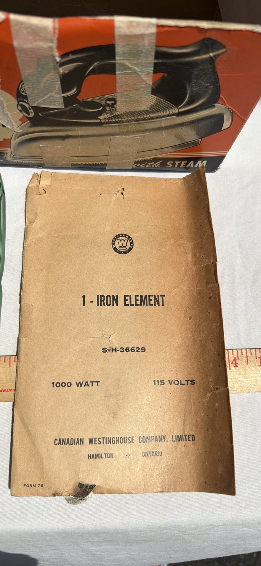 Vintage General Electric Automatic Steam Iron Model F90 Box - image 11 of 20