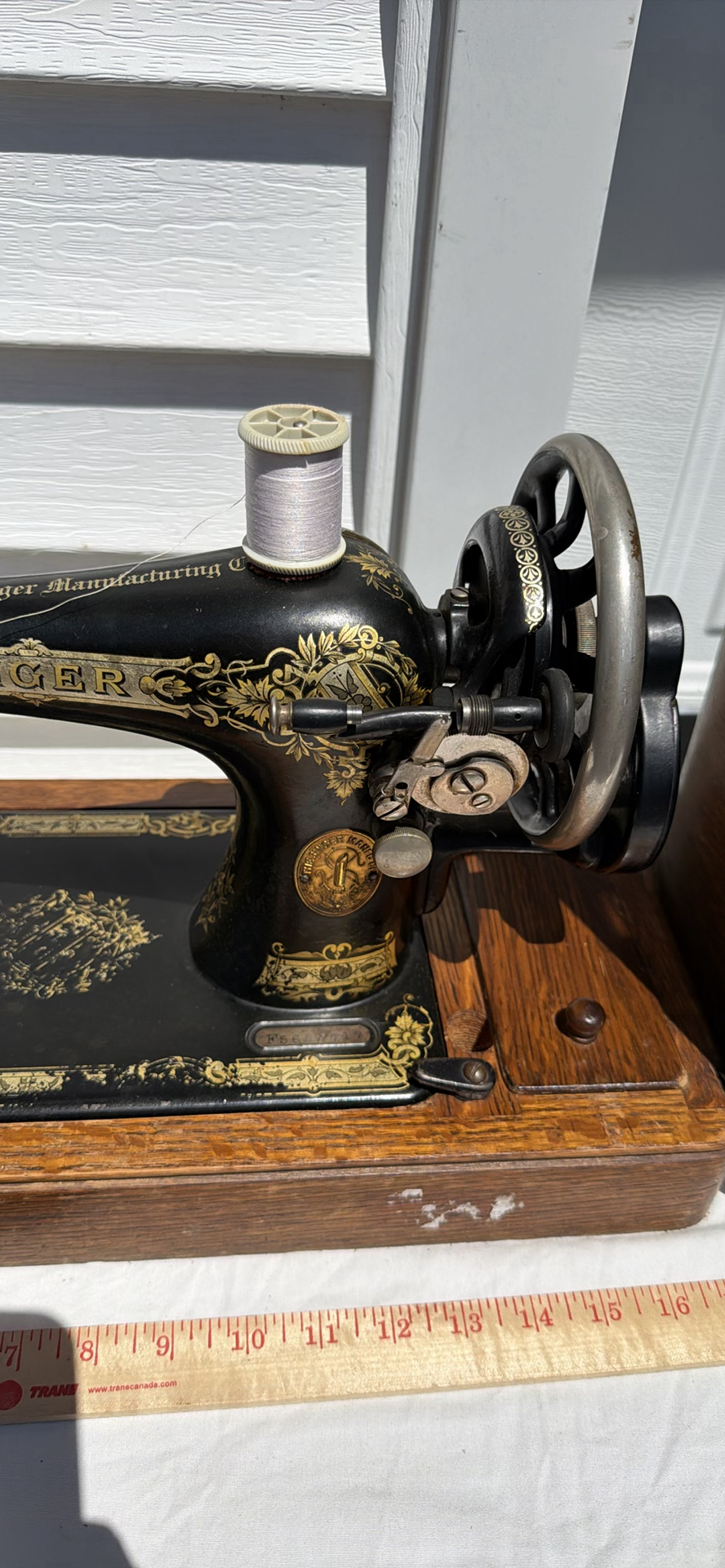 Antique Singer Sewing Machine with Bentwood Case - image 2 of 27