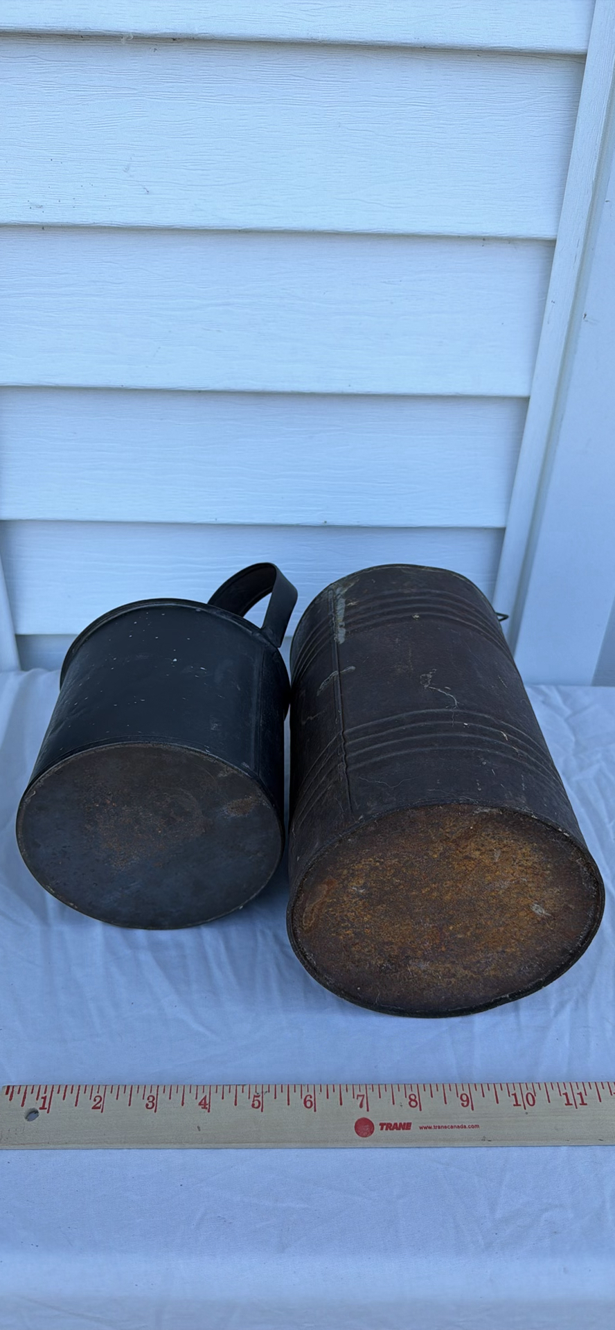 Two Vintage Metal Oil Cans - image 7 of 7