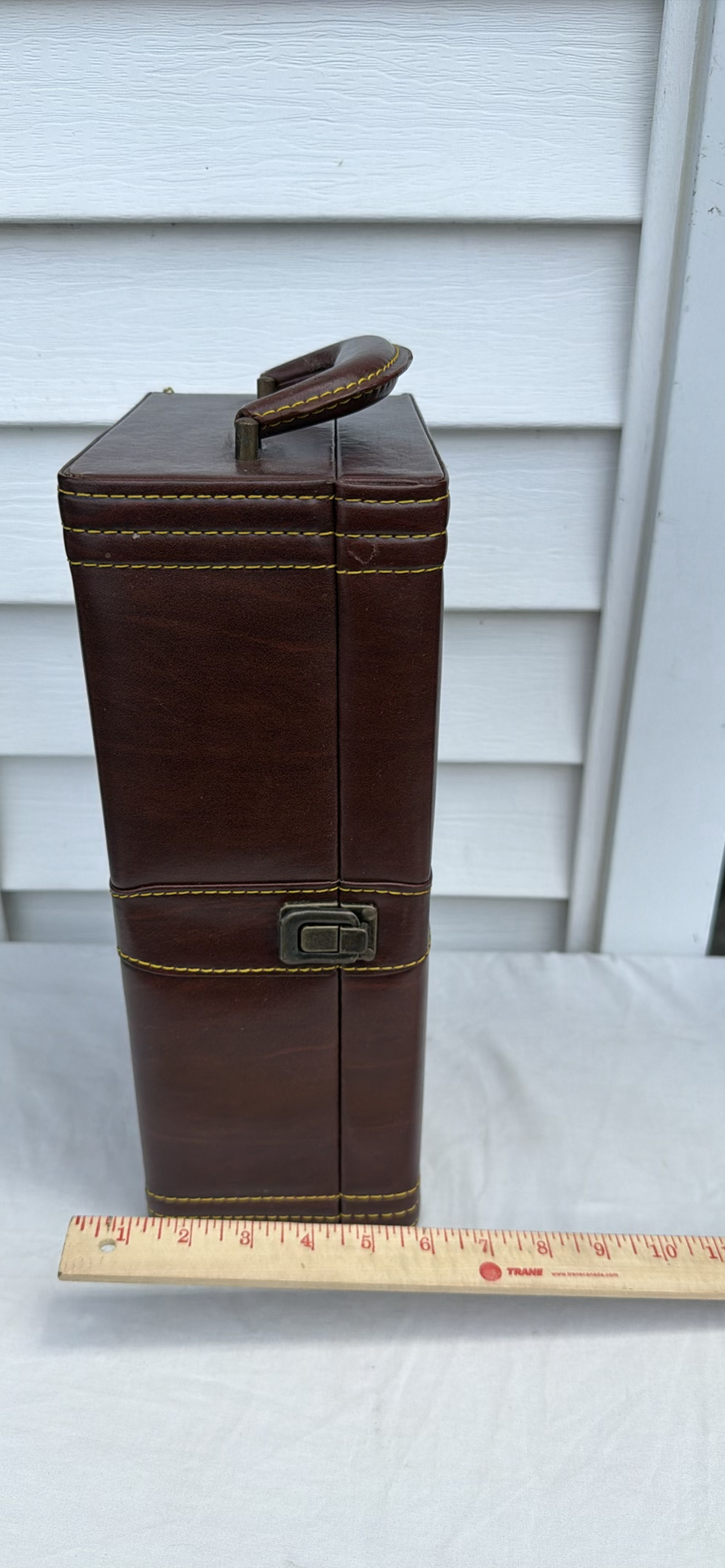 Leather Wine Bottle Carrying Case With Accessories - image 6 of 12