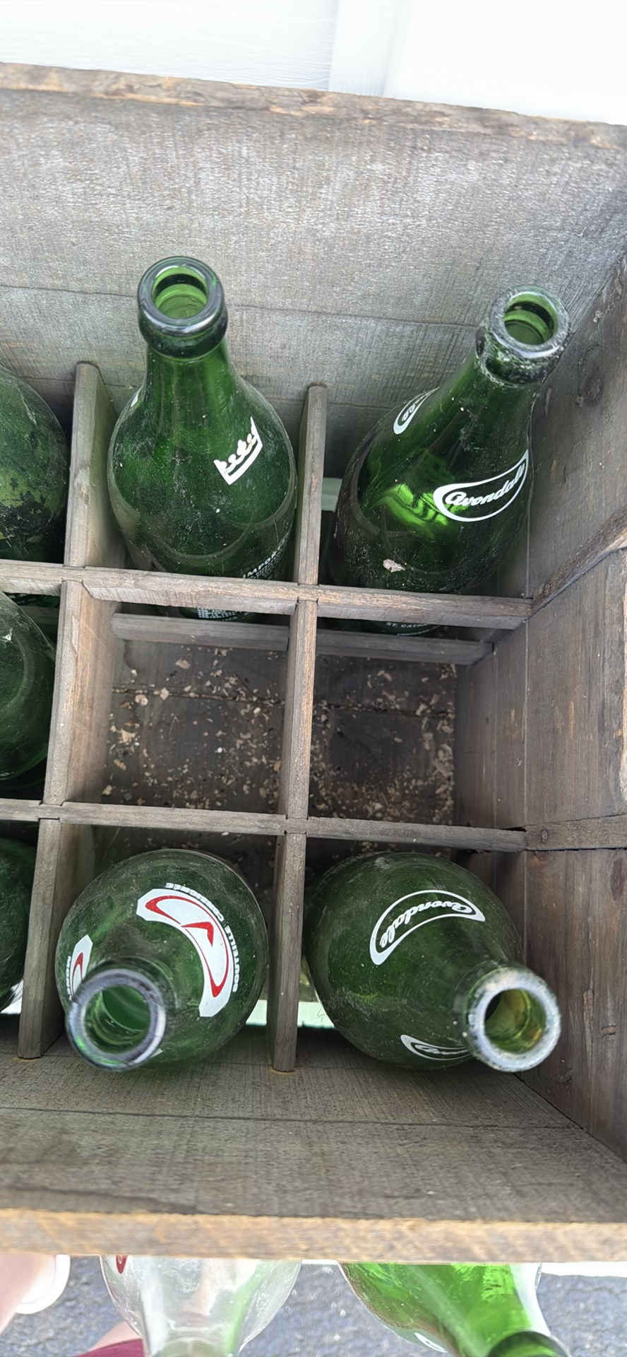 Vintage Wooden Soda Bottle Crate with Glass Soda Bottles MORAN St. Catharines - image 17 of 20