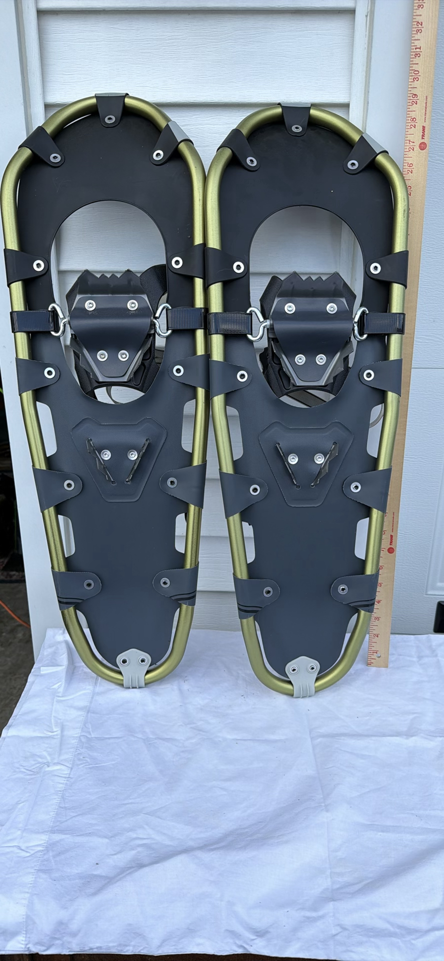 Tubbs Xplore 30 Snowshoes (Pair) - image 2 of 2