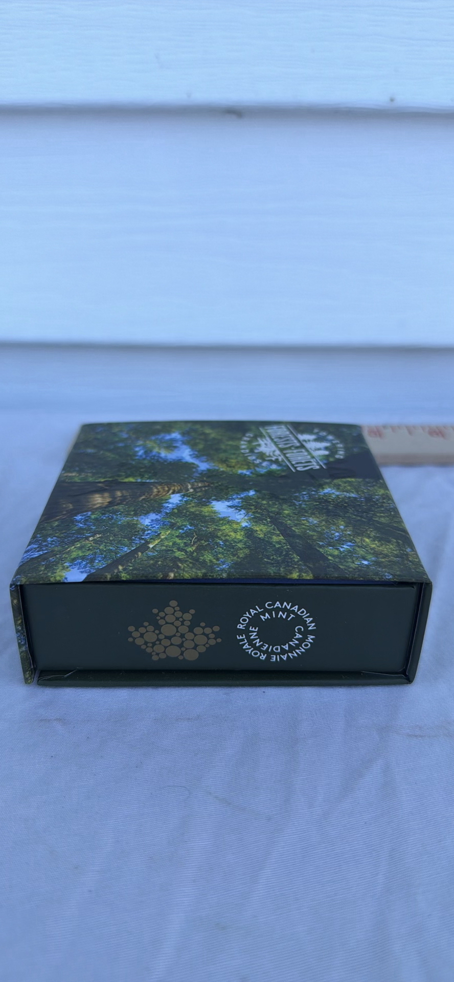 Royal Canadian Mint $200 Silver Coin in Presentation Box 2014 - image 5 of 15