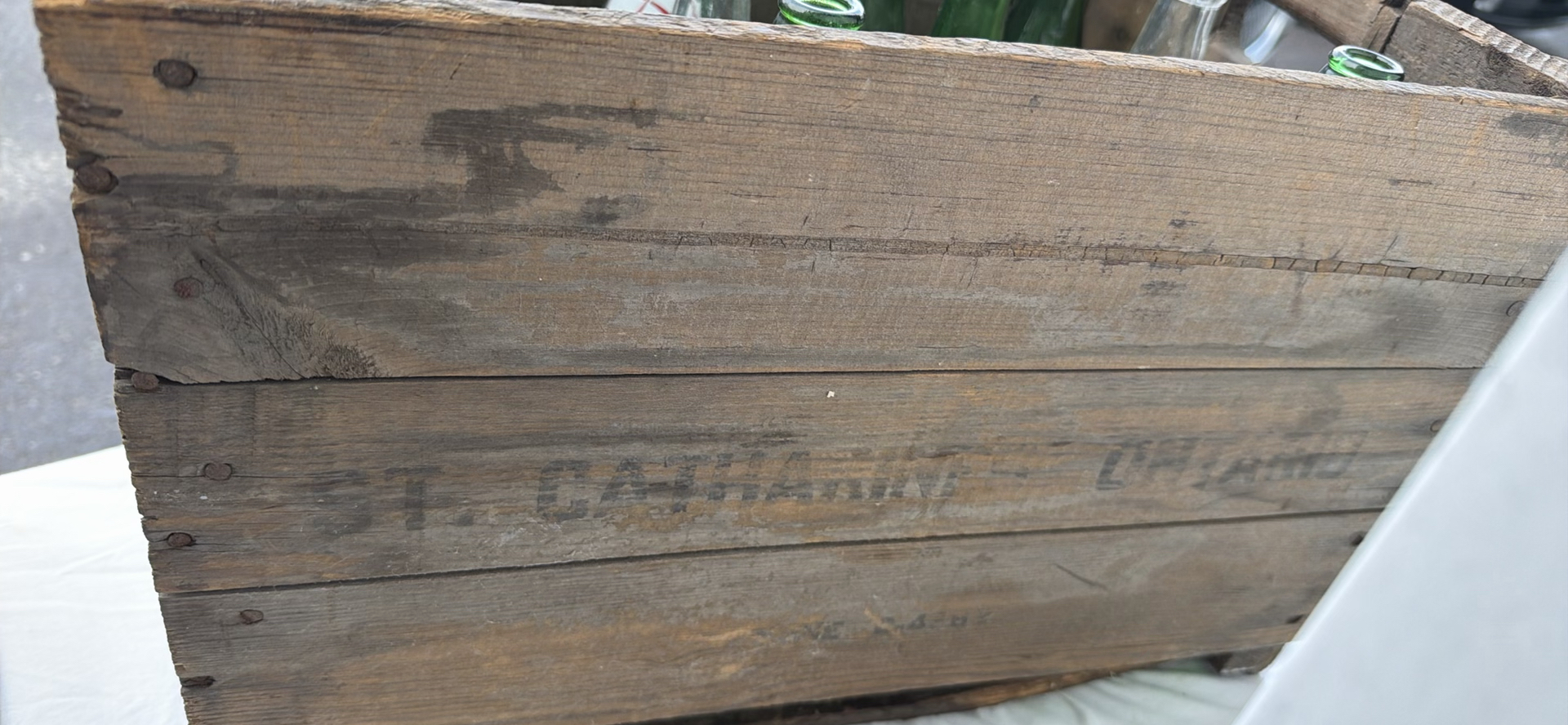 Vintage Wooden Soda Bottle Crate with Glass Soda Bottles MORAN St. Catharines - image 8 of 20