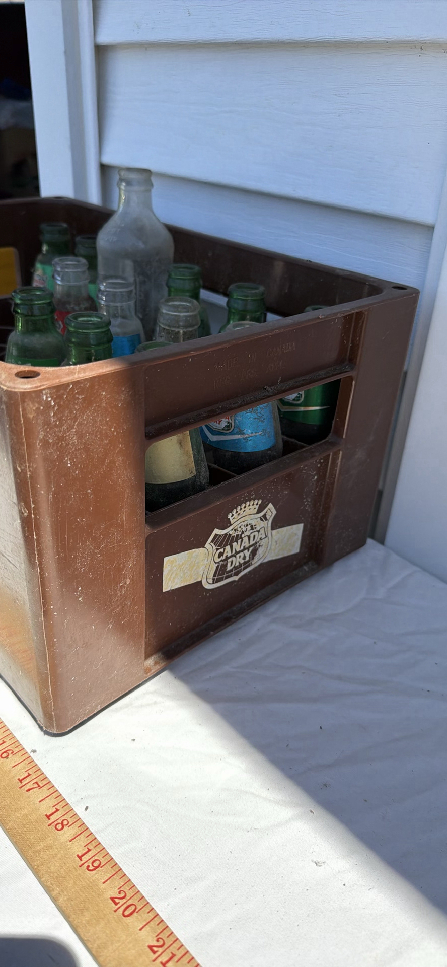 Vintage Canada Dry Beverage Crate with OLD Glass Soda Bottles - image 6 of 22