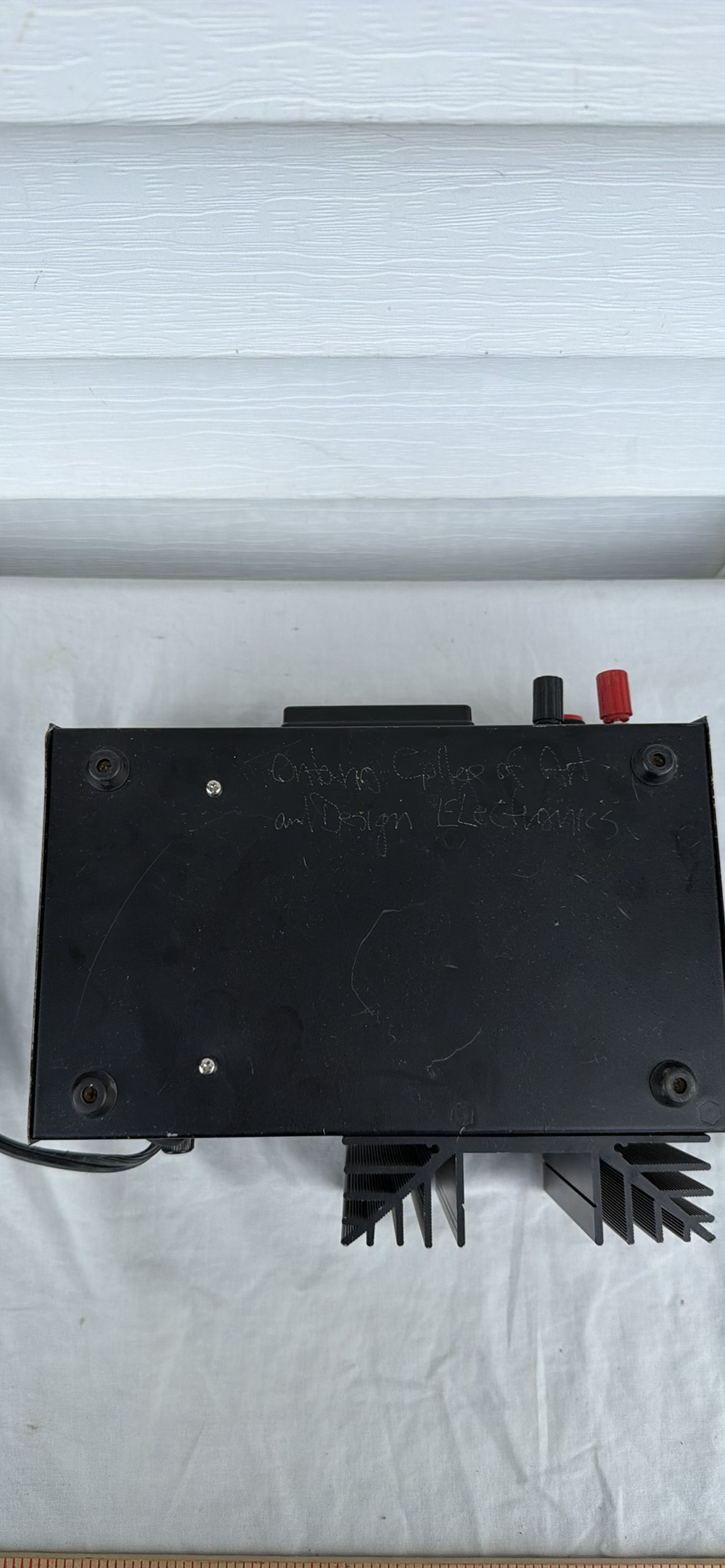 ST-1 Regulated DC Power Supply 0–30V 2A - image 6 of 7