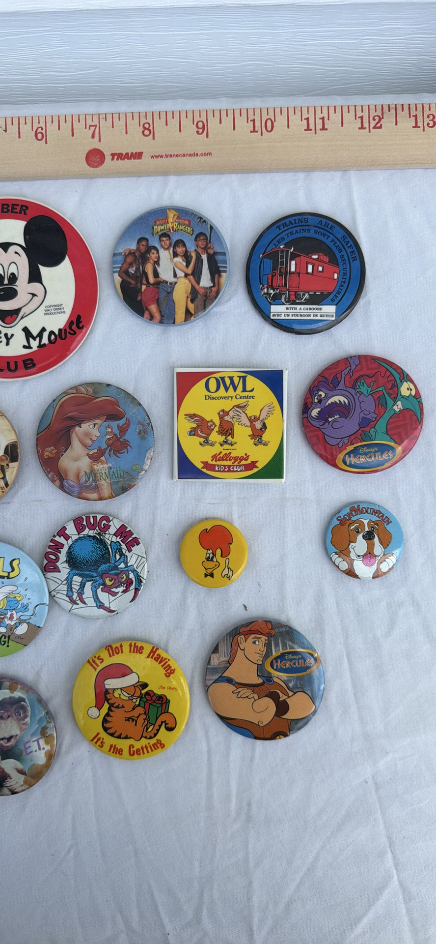 Assorted Pop Culture Pinback Buttons - image 3 of 5