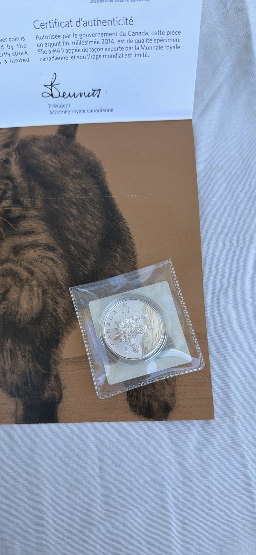 2014 Canada $20 Fine Silver Lynx Coin with Royal Canadian Mint Packaging - image 6 of 8