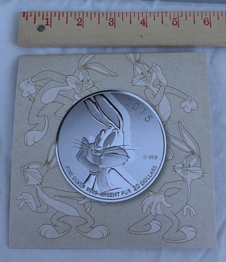 2015 Royal Canadian Mint Bugs Bunny $20 Fine Silver Coin with Packaging - image 1 of 8