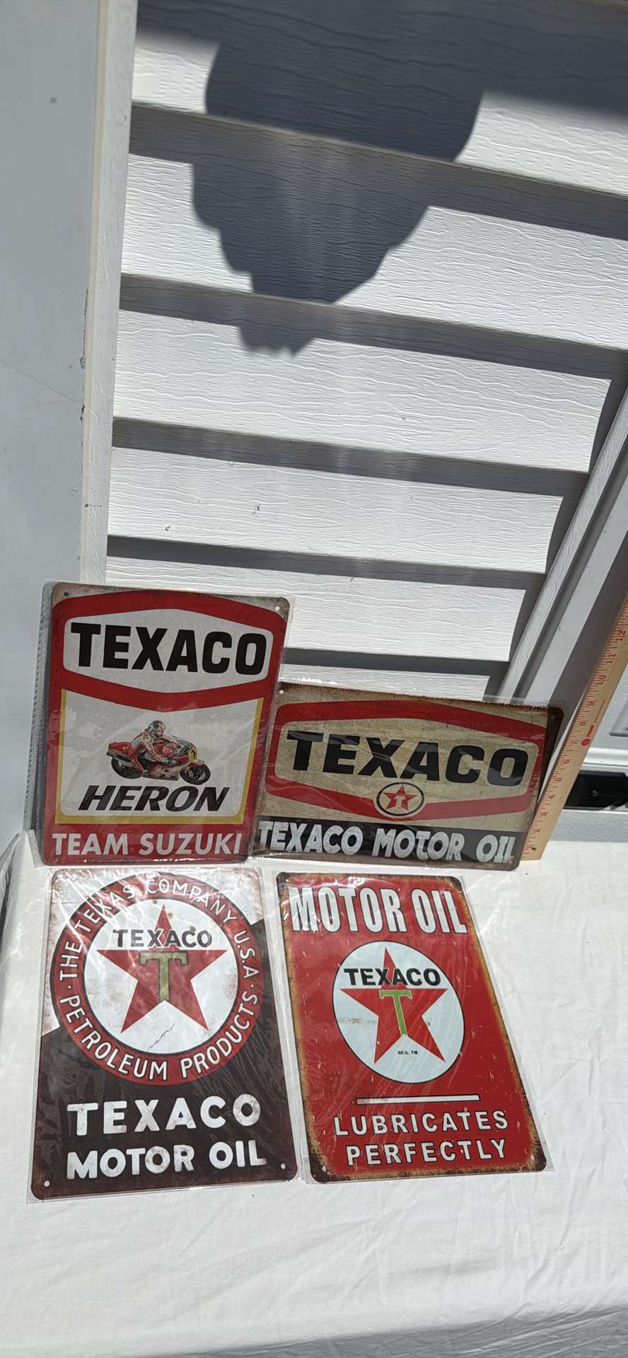 (4) Retro Style Texaco Motor Oil Advertising Metal Signs - image 1 of 3