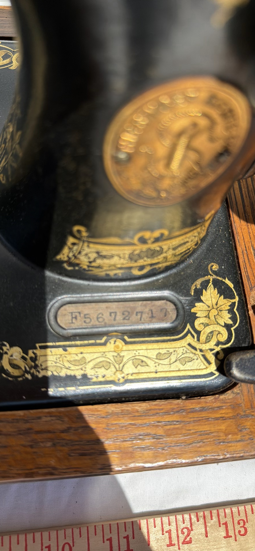 Antique Singer Sewing Machine with Bentwood Case - image 5 of 27