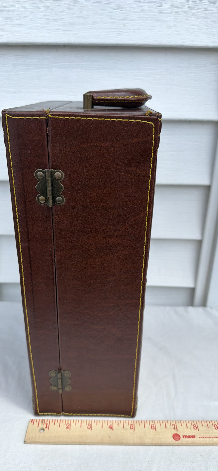 Leather Wine Bottle Carrying Case With Accessories - image 4 of 12