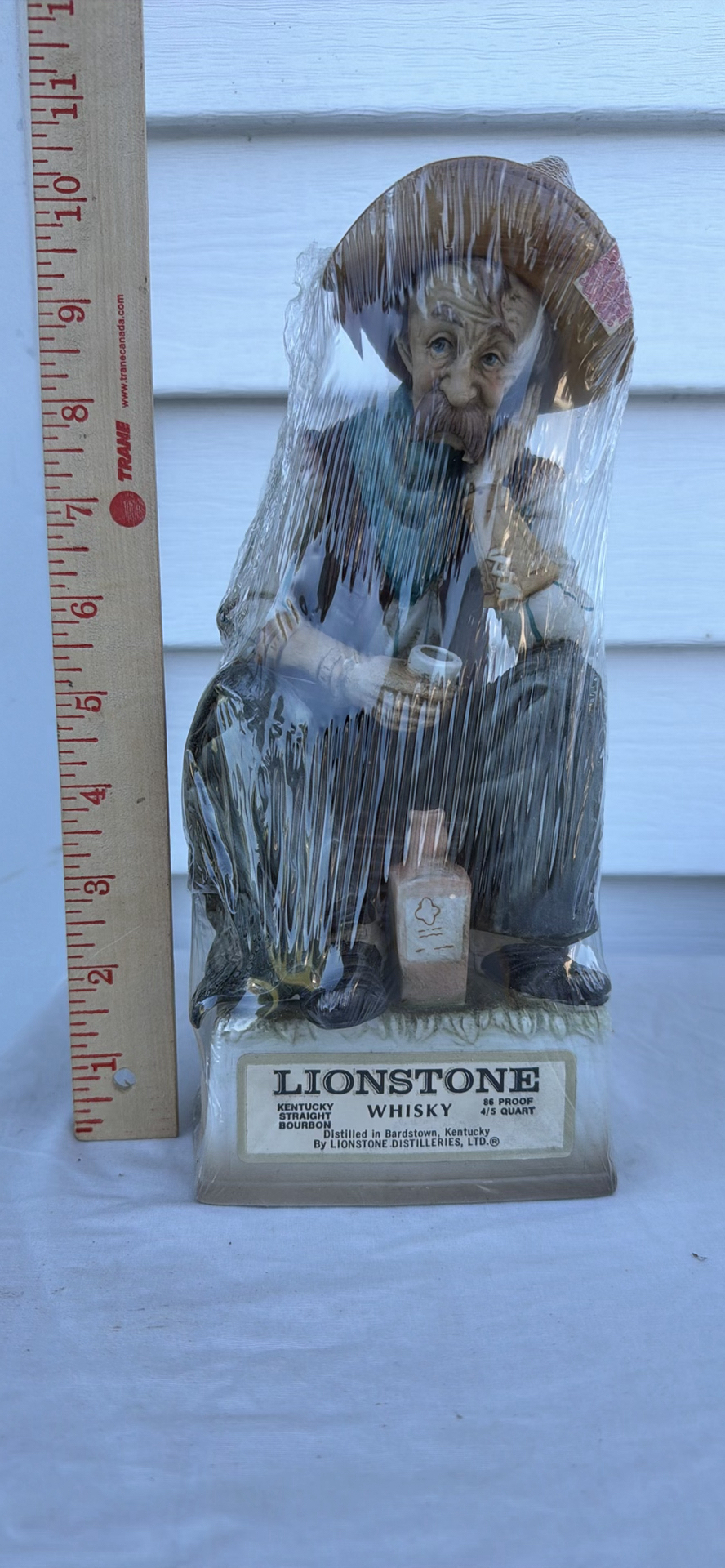 Lionstone Kentucky Straight Bourbon Cowboy Figurine Decanter - image 9 of 9