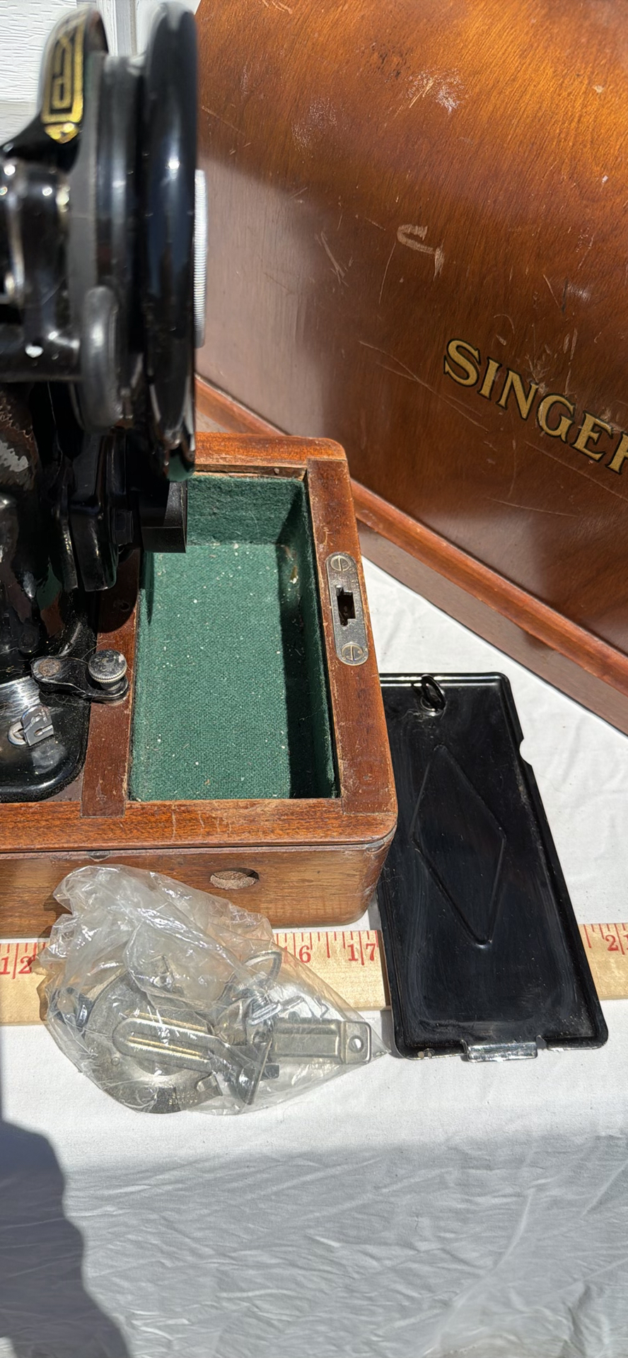 Mid-Century Singer Sewing Machine with Bentwood Case - image 13 of 19