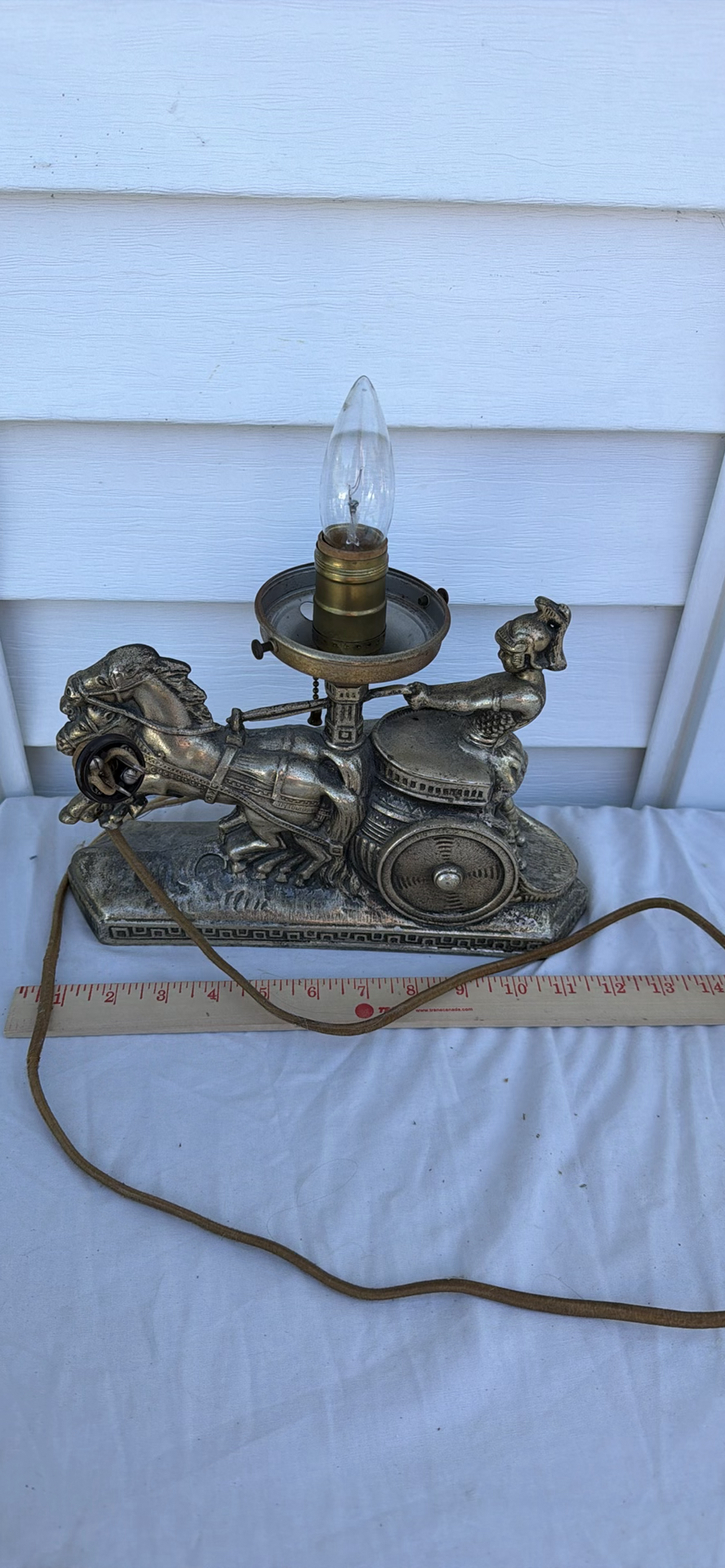 Vintage Art Deco Horse-Drawn Gladiator And Chariot Table Lamp - image 9 of 10