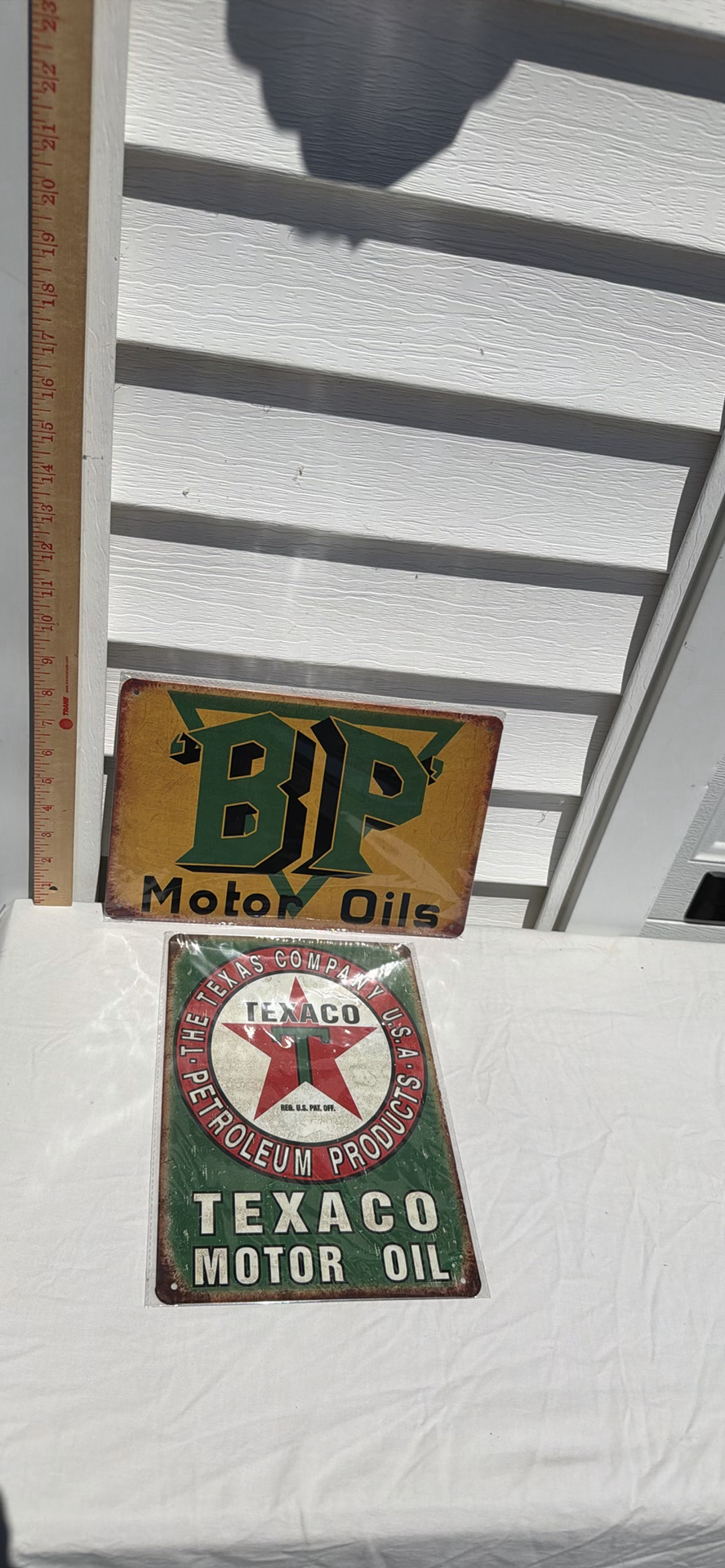 Lot Of (2) Retro - BP Motor Oils and Texaco Motor Oil Metal Advertising Signs - image 1 of 3
