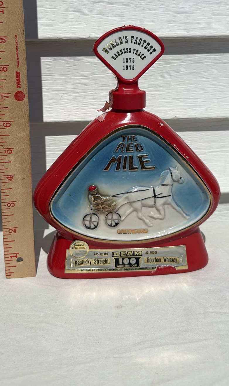Vintage 1975 Jim Beam Beam 100 Months Old Bourbon Whiskey Ceramic Decanter - image 2 of 10
