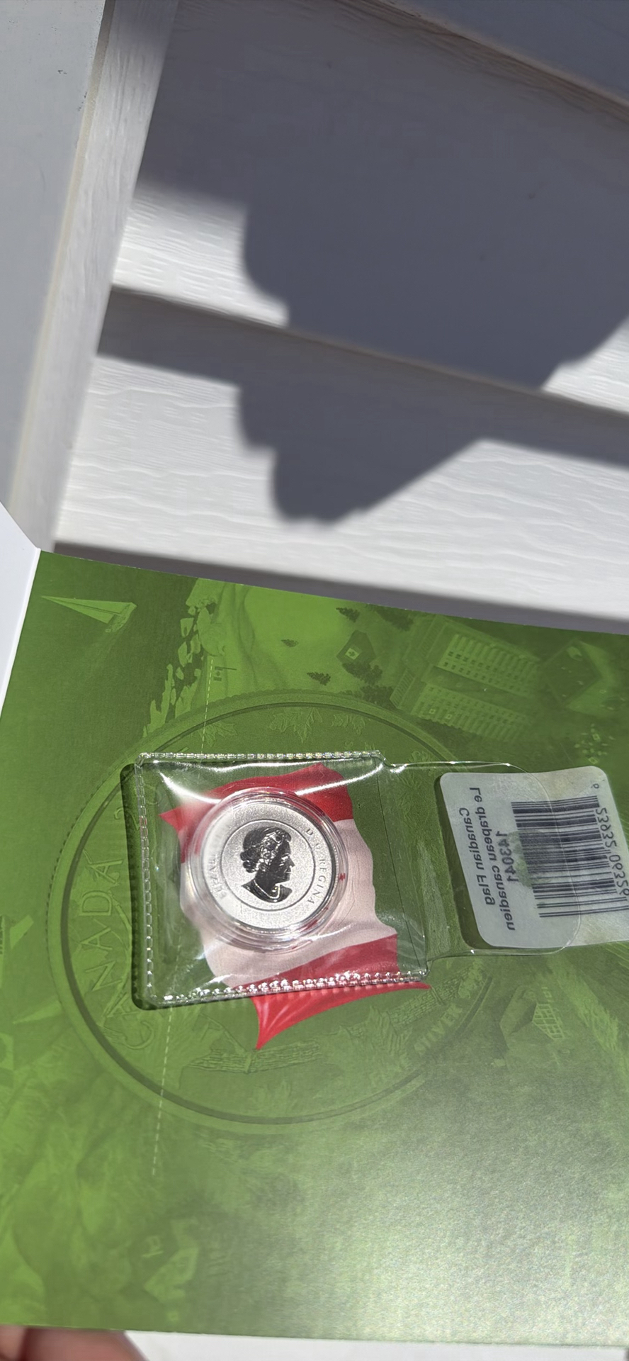 Royal Canadian Mint 2015 Canada $25 Fine Silver Coin with Presentation Folder - image 8 of 10
