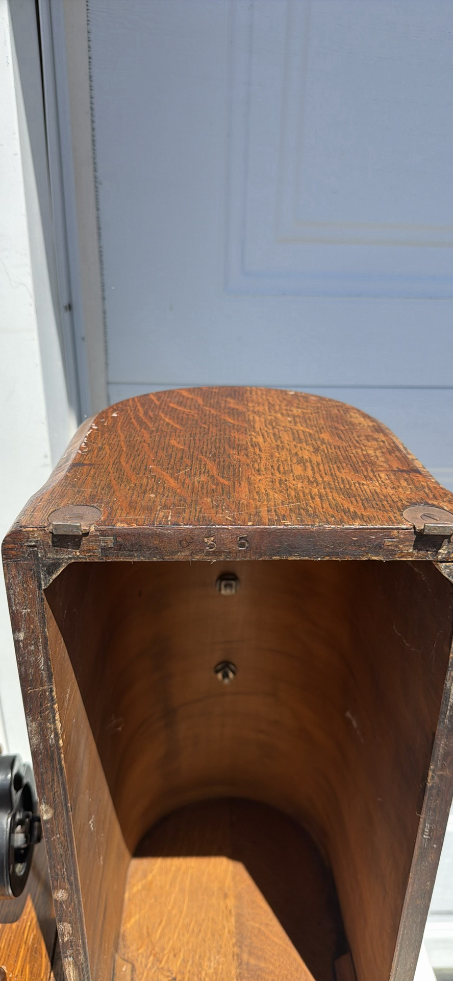 Antique Singer Sewing Machine with Bentwood Case - image 11 of 27