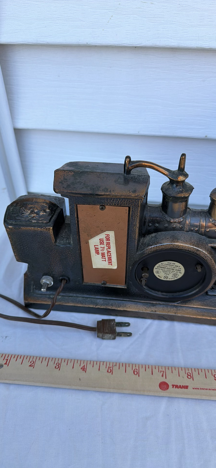 Vintage United Metal Goods Steam Locomotive-Style Mantel Clock, Model 703 - image 13 of 13