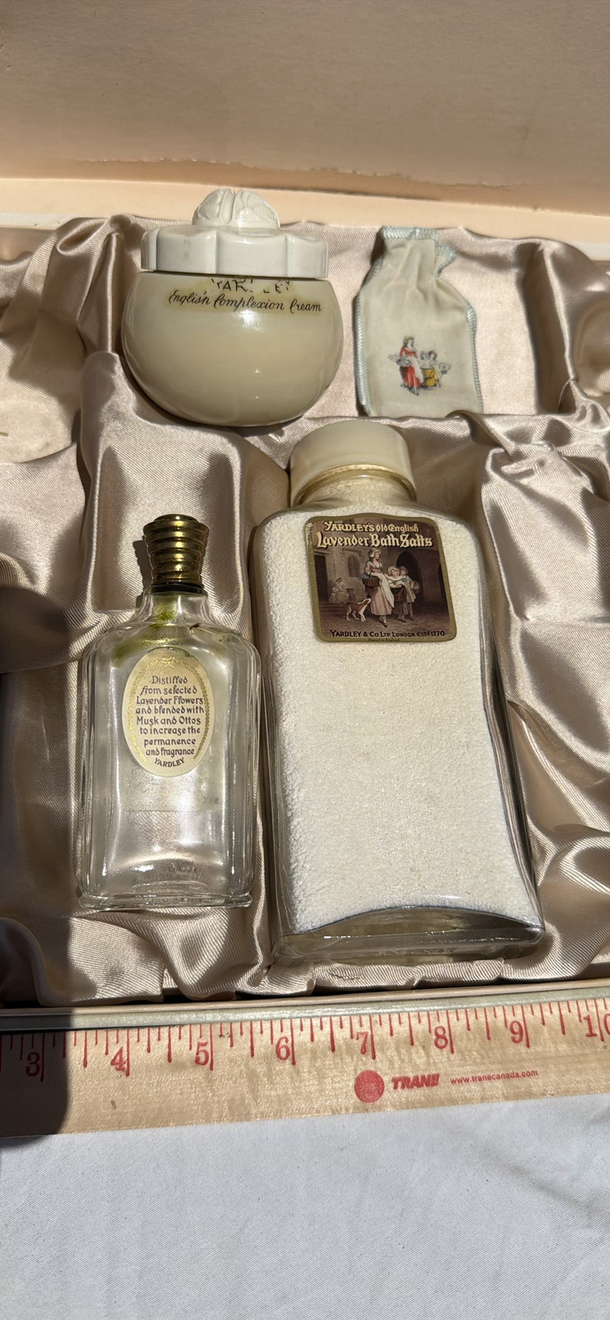 Yardley of London Lavender Toiletry Gift Set and Hoods Hair Color Concentrate Display - image 8 of 8