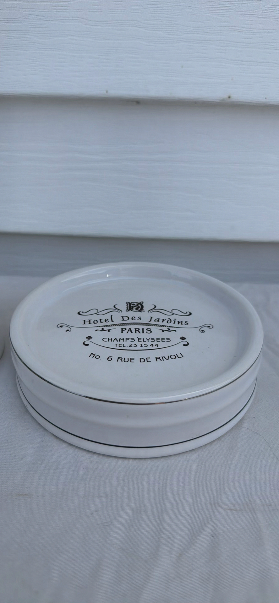 Hotel Des Jardins Paris Ceramic Bathroom Accessory Set - image 3 of 4