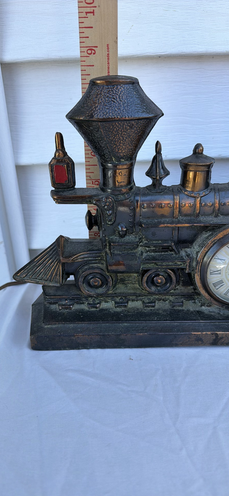 Vintage United Metal Goods Steam Locomotive-Style Mantel Clock, Model 703 - image 4 of 13