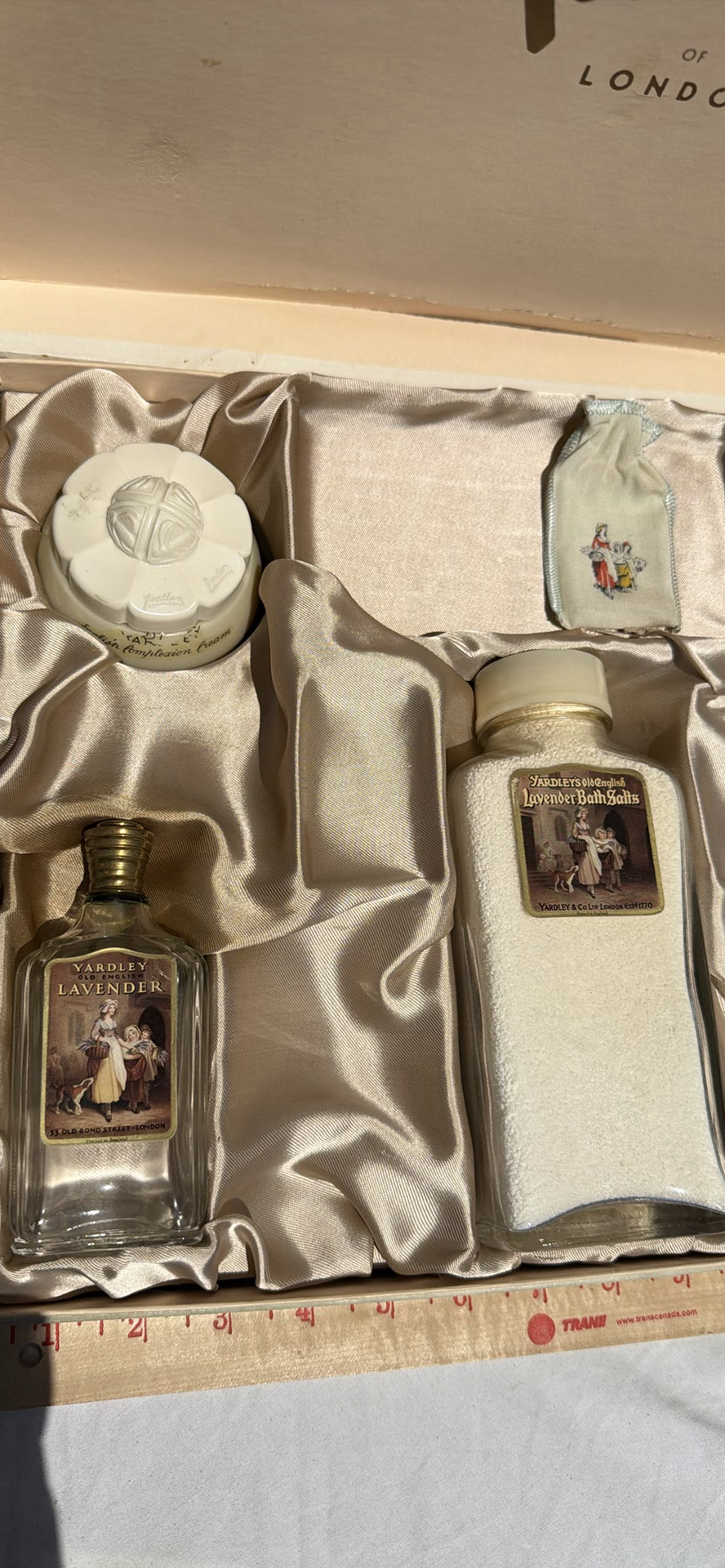 Yardley of London Lavender Toiletry Gift Set and Hoods Hair Color Concentrate Display - image 3 of 8