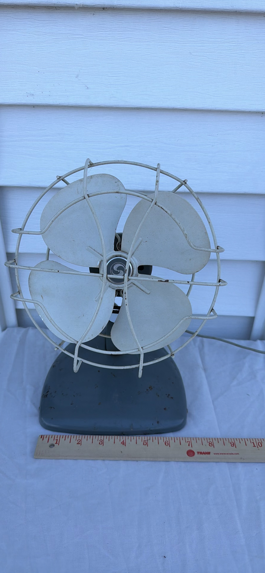 Metal Desk Fan - image 1 of 9