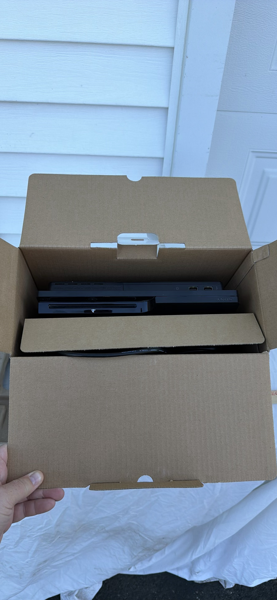 Sony PlayStation 3 160GB Console with Controller and Box - image 15 of 15