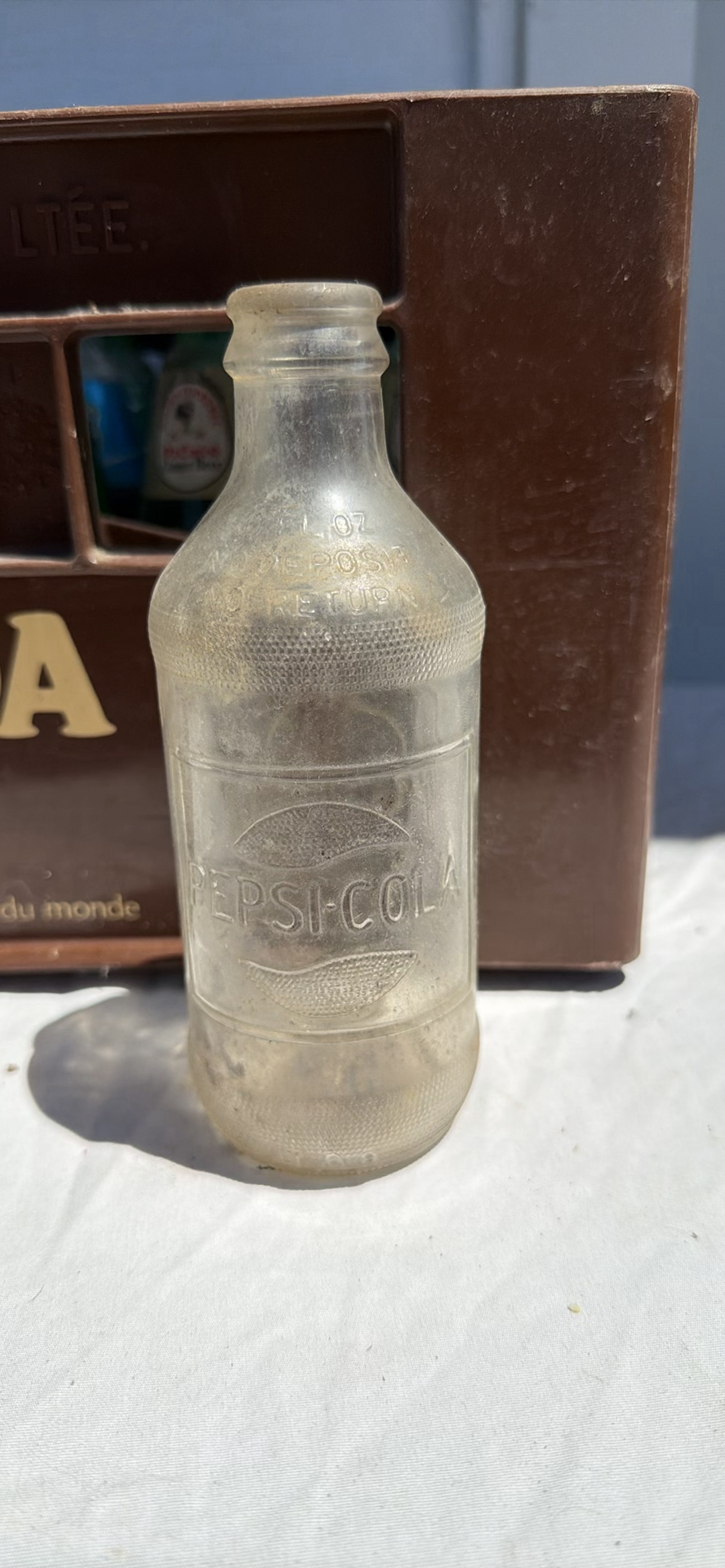 Vintage Canada Dry Beverage Crate with OLD Glass Soda Bottles - image 20 of 22