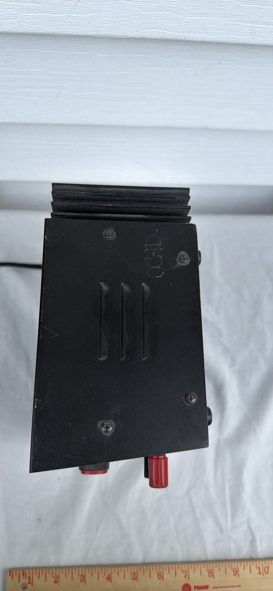 ST-1 Regulated DC Power Supply 0–30V 2A - image 5 of 7