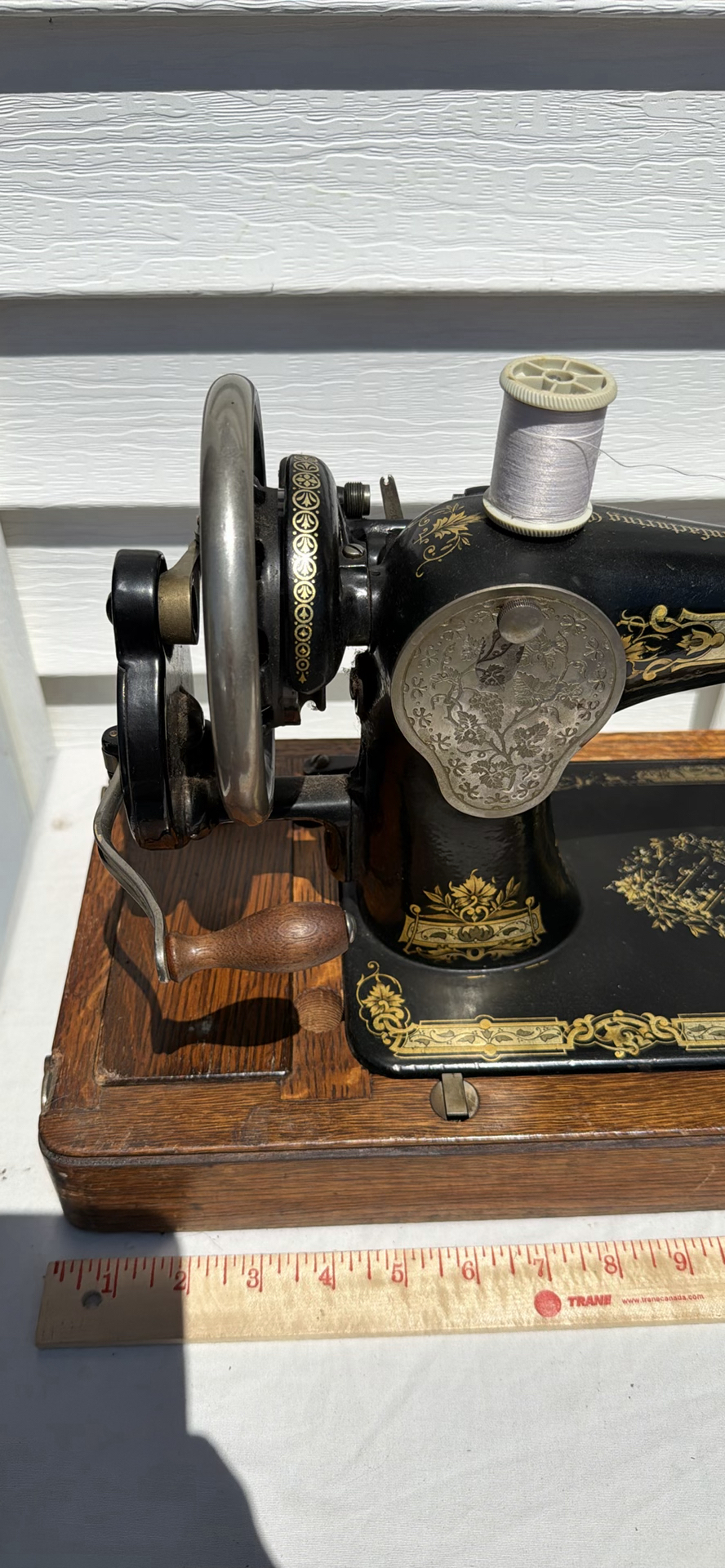 Antique Singer Sewing Machine with Bentwood Case - image 22 of 27
