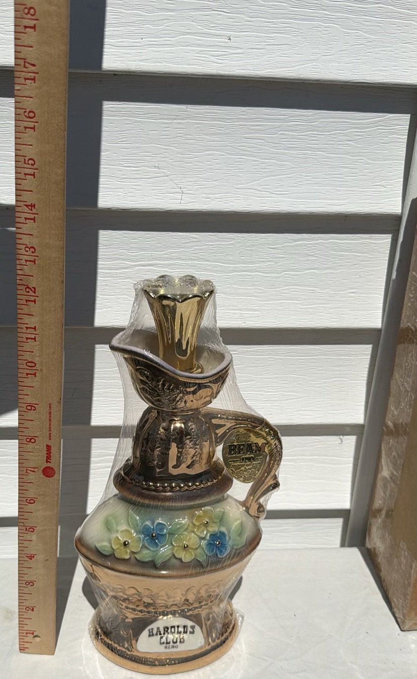 Vintage 1970s Jim Beam Kentucky Straight Bourbon Ceramic Decanter with Box - image 4 of 8