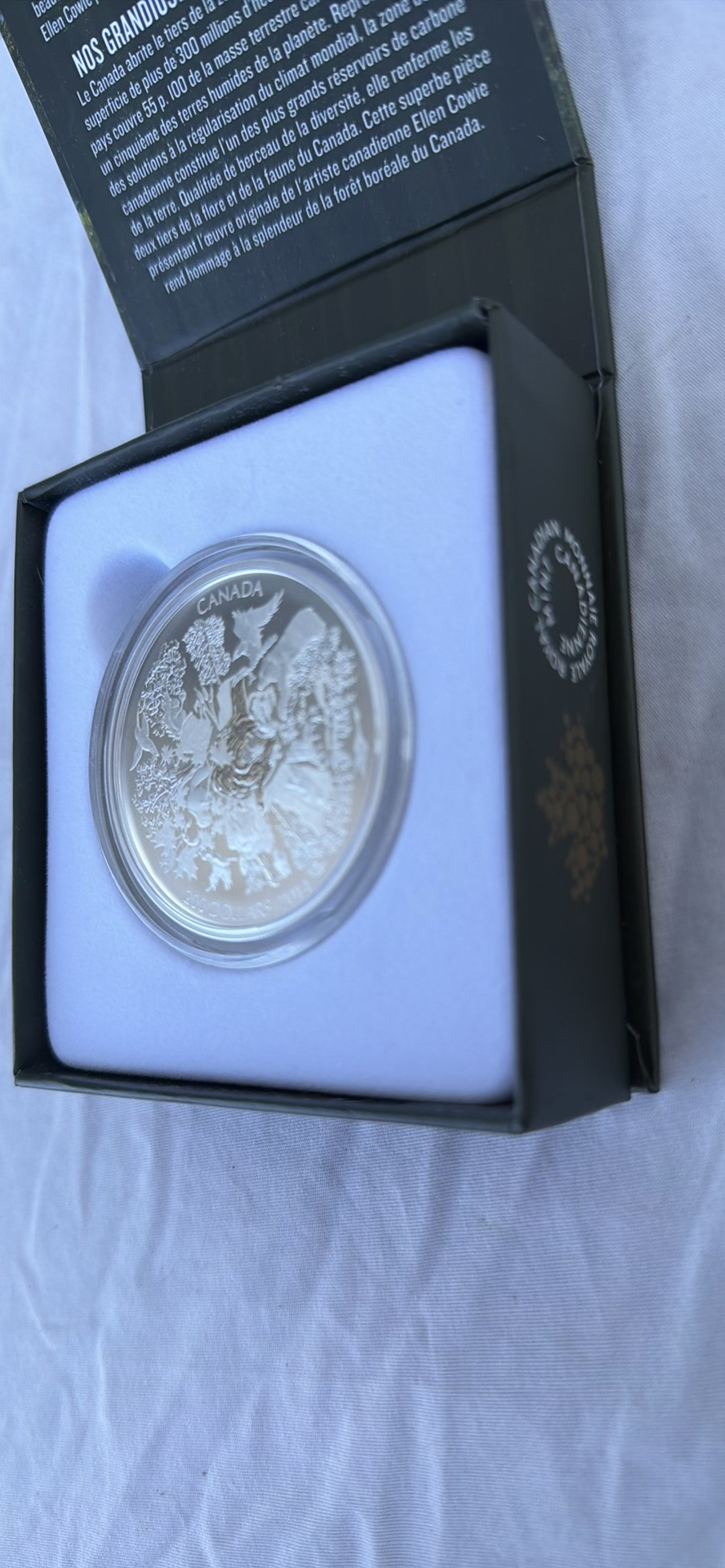Royal Canadian Mint $200 Silver Coin in Presentation Box 2014 - image 4 of 15