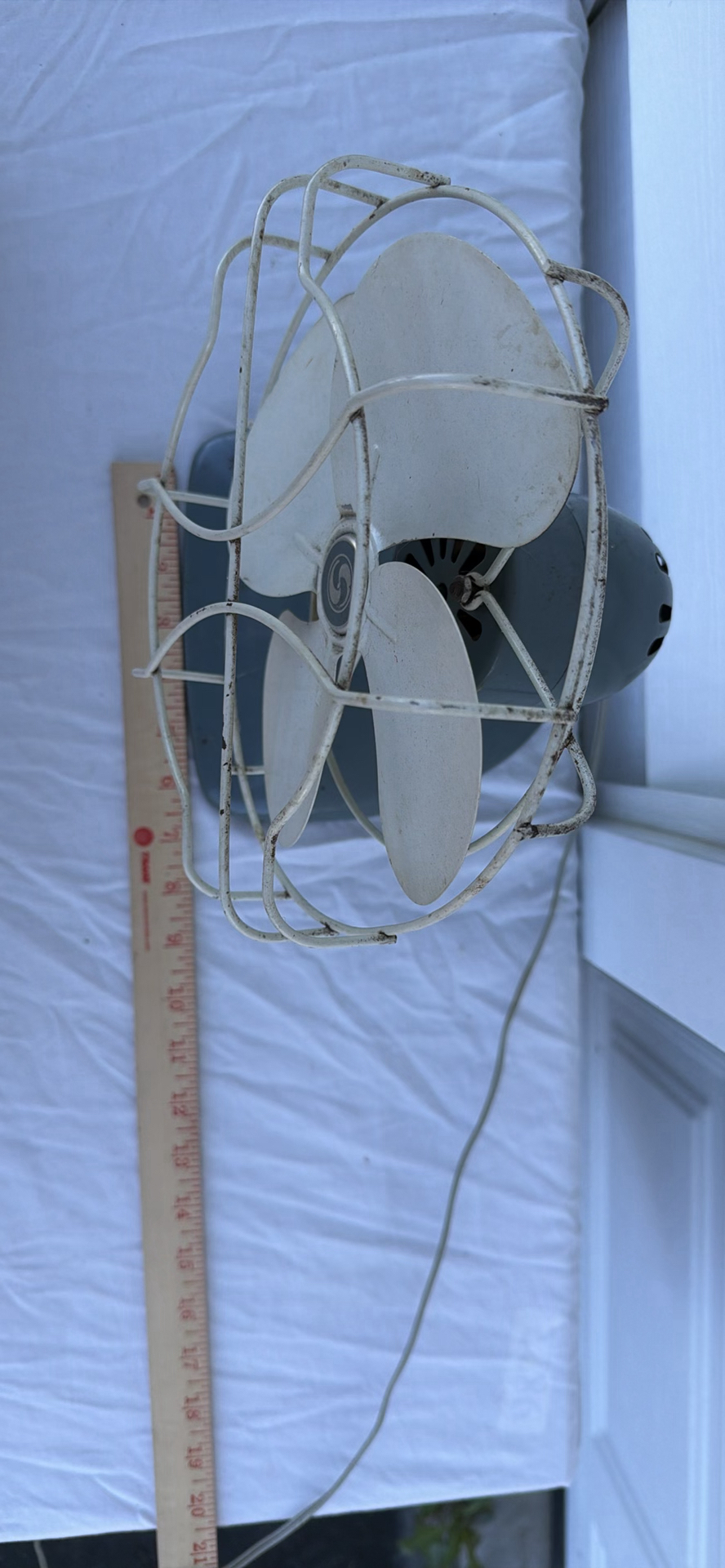 Metal Desk Fan - image 4 of 9