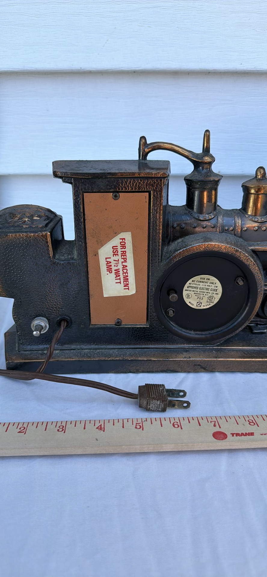Vintage United Metal Goods Steam Locomotive-Style Mantel Clock, Model 703 - image 12 of 13