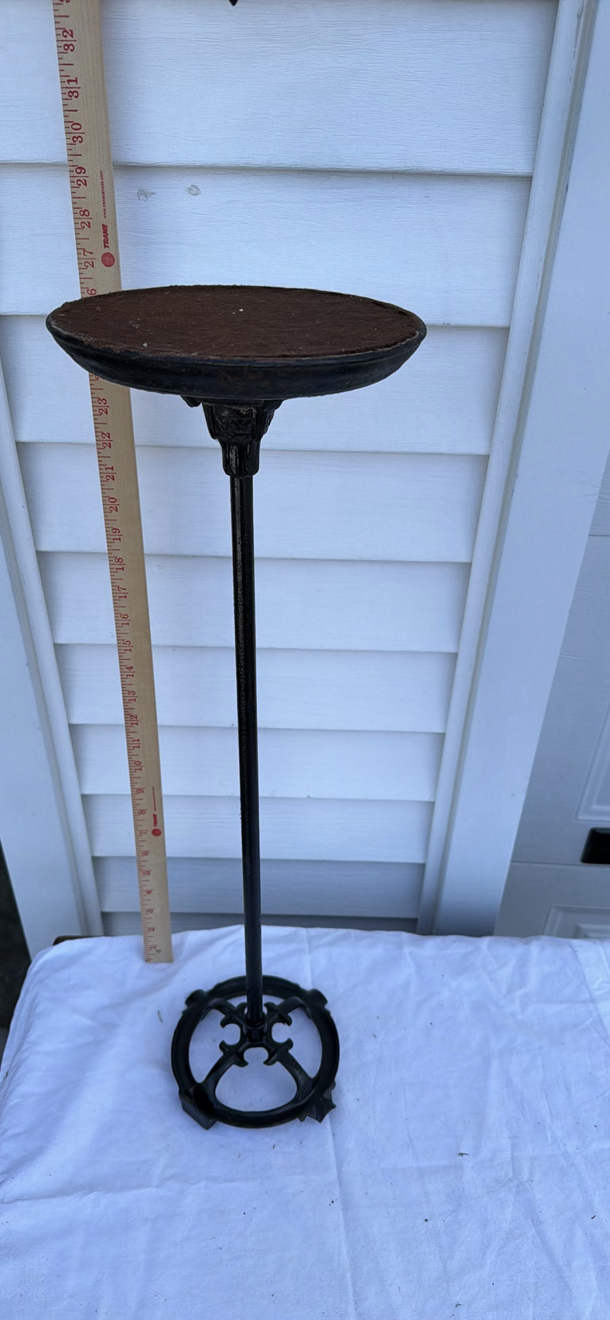 Cast Iron Pedestal Stand with Circular Top - image 3 of 3