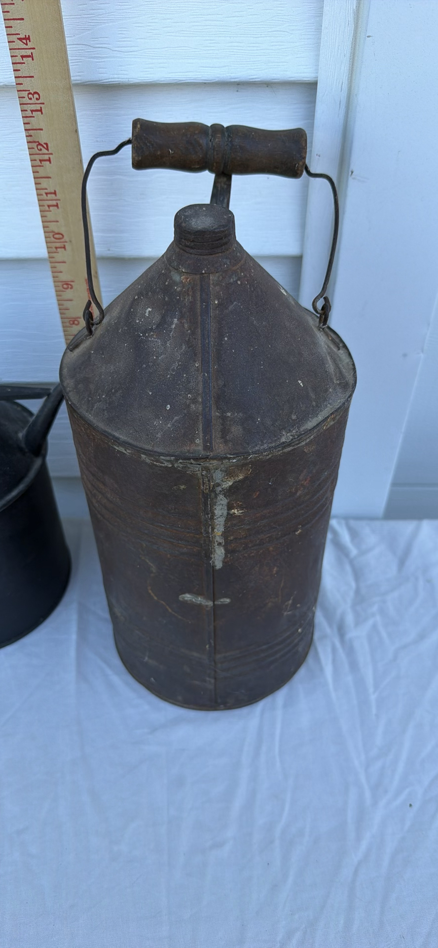 Two Vintage Metal Oil Cans - image 5 of 7