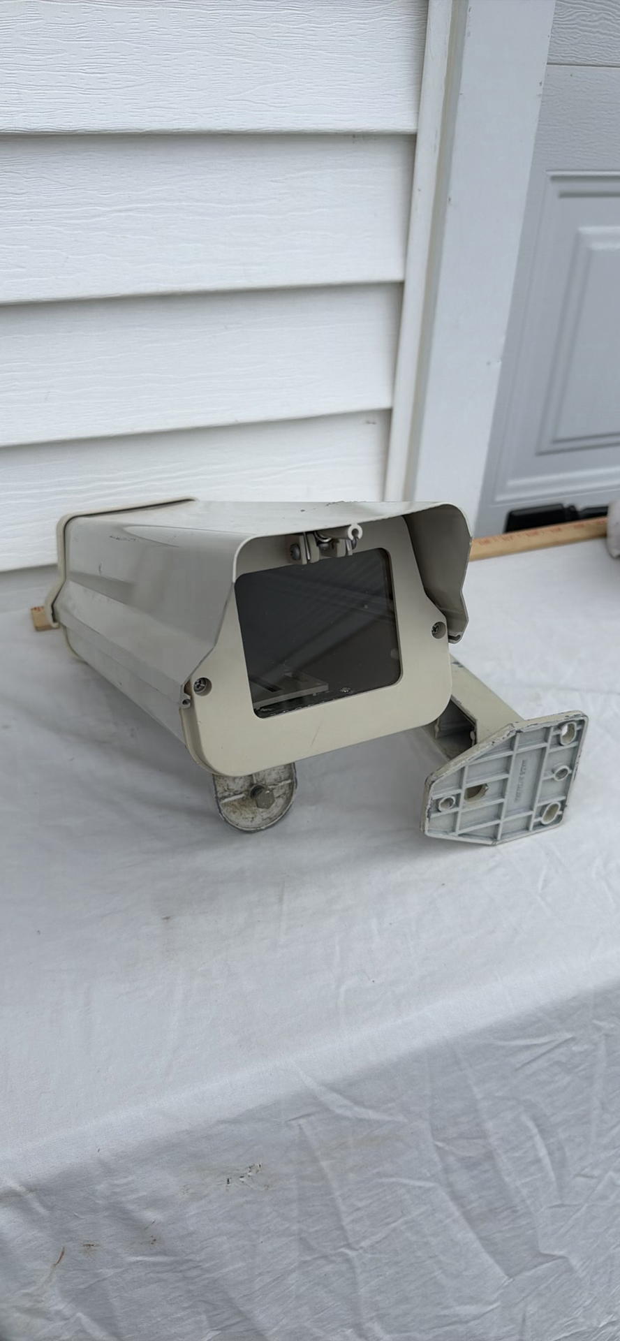 DECOY Outdoor Security Camera Housing with Mounting Bracket - image 2 of 12