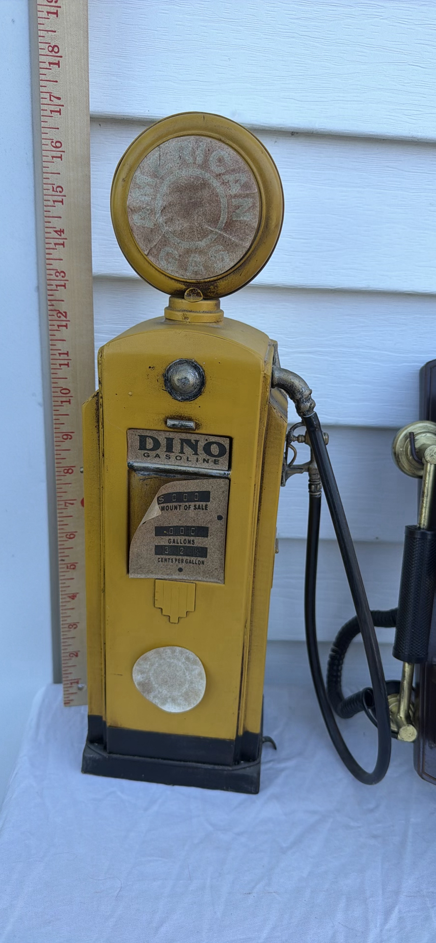 Dino Gasoline Model Pump and Rotary Wall Telephone - image 2 of 7