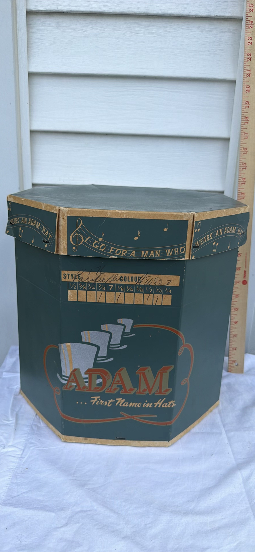 Vintage ADAM Octagonal Hat Box with Lid - image 3 of 3