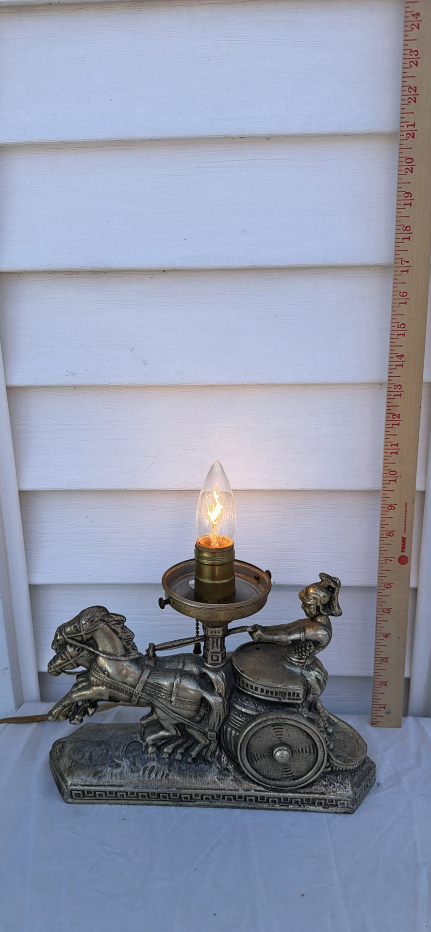 Vintage Art Deco Horse-Drawn Gladiator And Chariot Table Lamp - image 2 of 10
