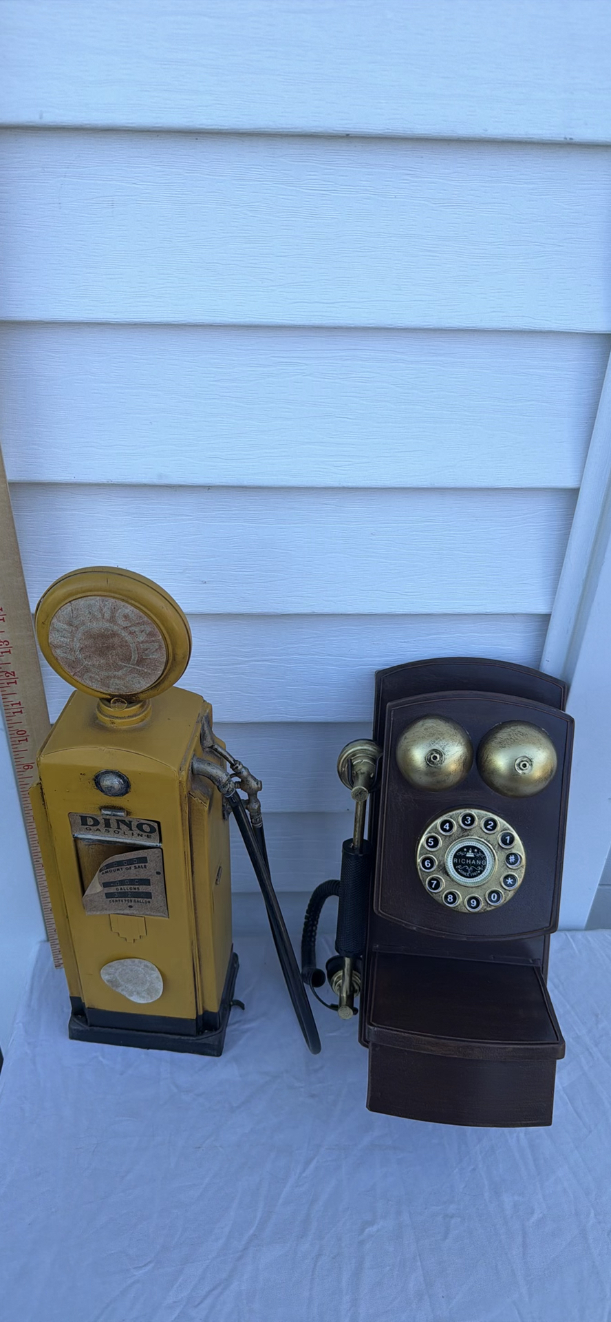 Dino Gasoline Model Pump and Rotary Wall Telephone - image 1 of 7