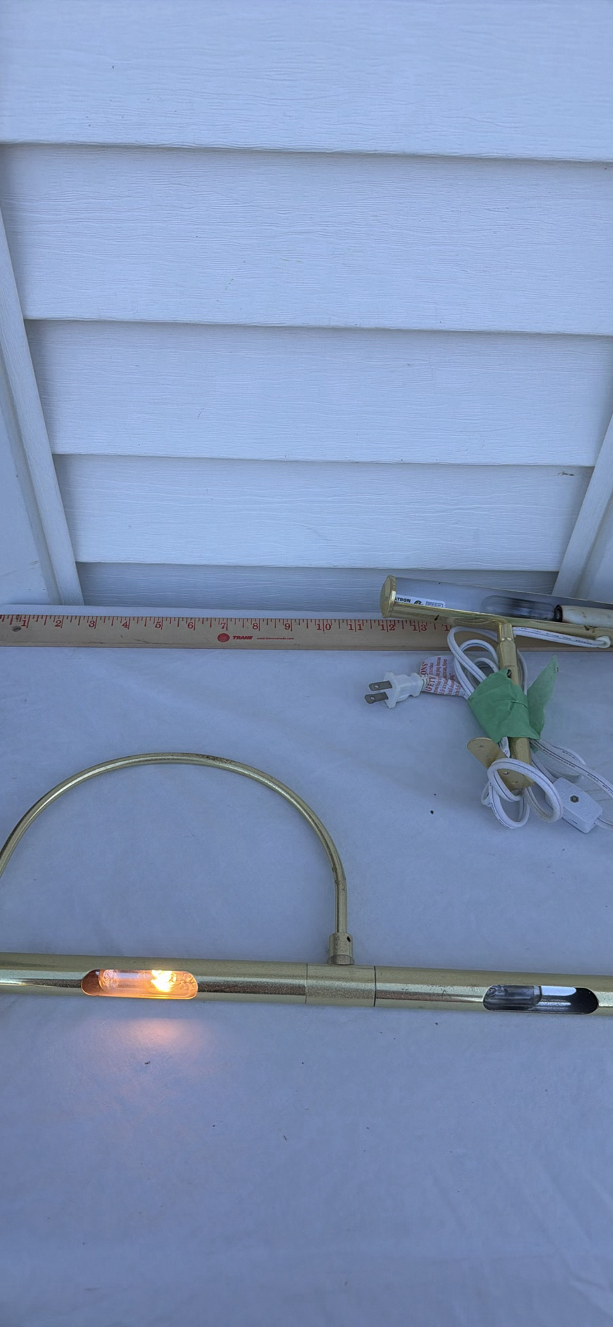 Brass Wall-Mounted Picture Lights - image 8 of 9